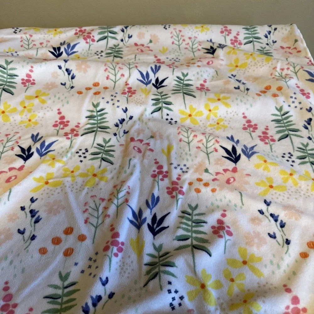 Cloud Island Target Wild Flower Pin Floral Sherpa Baby Blanket 30 x 40 Baby Girl
